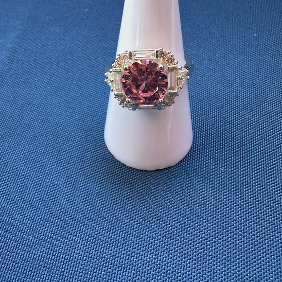 925 Italy Sterling Silver Elegant Pink Stone Silver Ring Size 8 - Picture 6 of 8